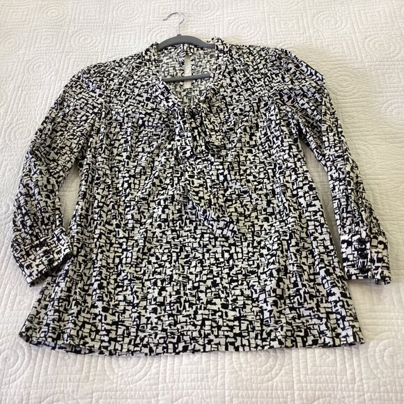 Kate Spade Reade Tie Neck Patterned Blouse in Black/White Size 6 - Picture 14 of 16